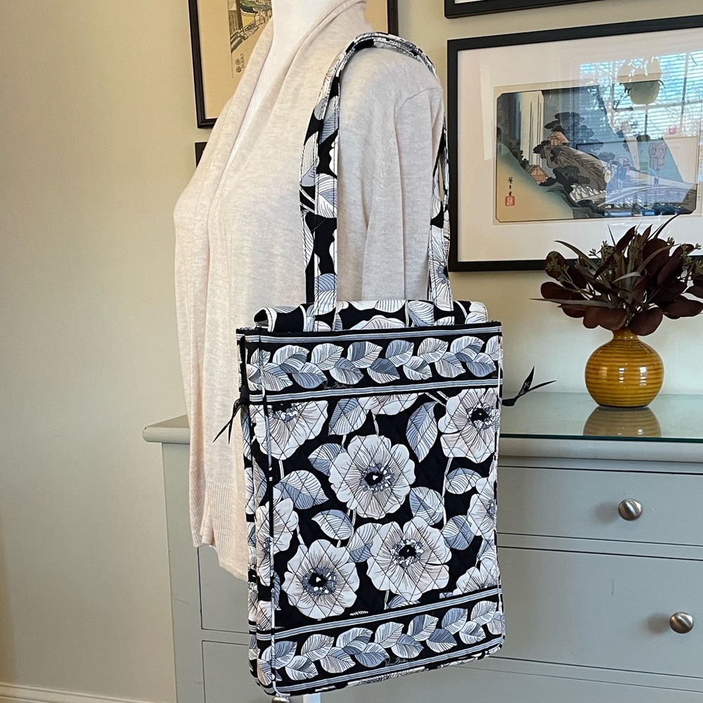 Vera Bradley Laptop Tote in Camellia